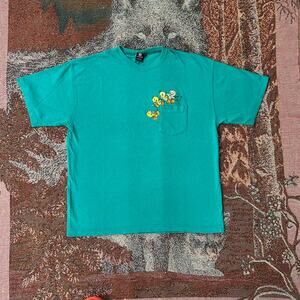 Vintage Tweety Bird Warner Bros Embroidered Pocket tee